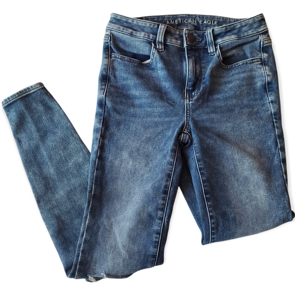 AEO Hi-Rise Jegging Stone Washed Jeans Size 2 Regular - Picture 3 of 11